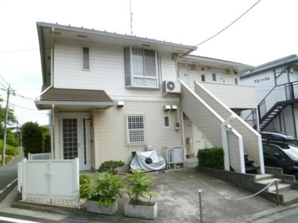 ファミール飯島の物件外観写真